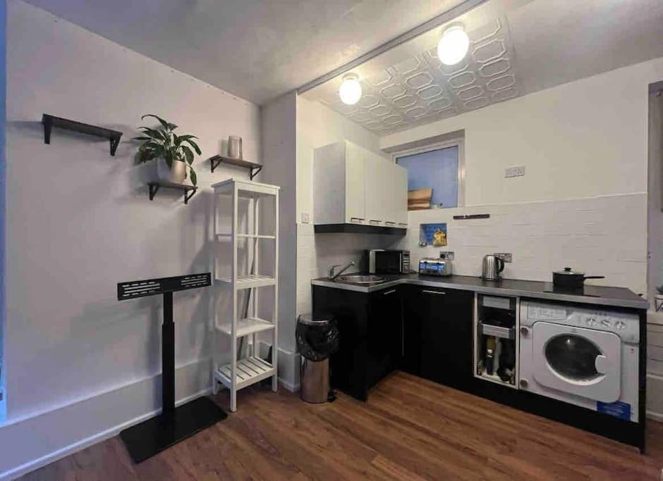 Modern Studio In Barbican Ec1 - Blue - F4 London Bagian luar foto